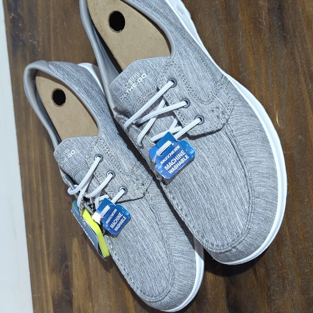 Sketchers slip ons